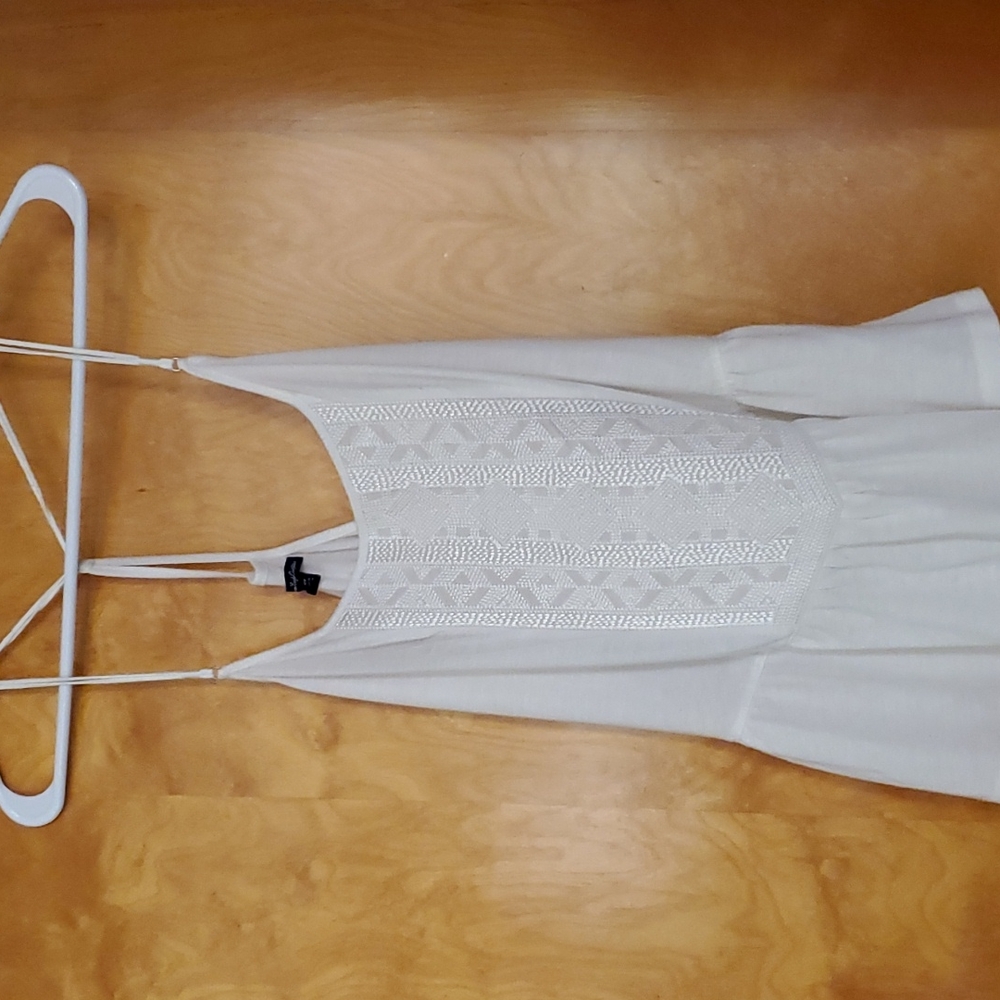 American eagle ivory top. Size medium